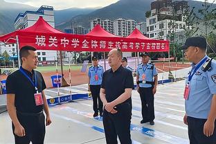 出色的火力支援！小波特&霍勒迪&波普合砍49分